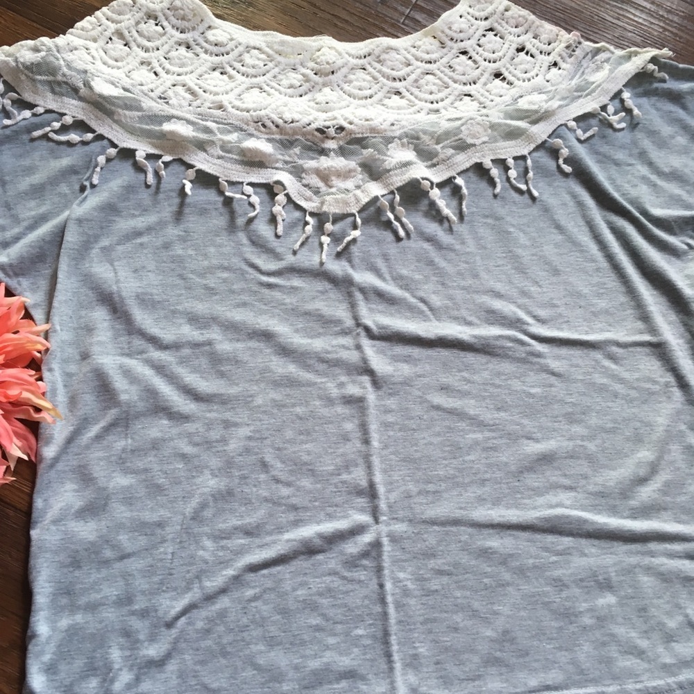 Lacey top part (t-shirt material) on bottom - Picture 3 of 3